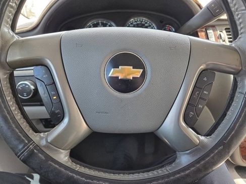 Used 2011 Chevrolet Avalanche LT image 14