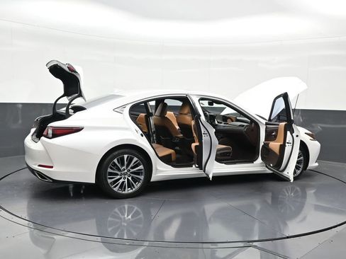 Used 2019 Lexus ES 350 w/ Premium Package image 31