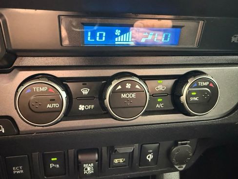Used 2021 Toyota Tacoma TRD Sport w/ Technology Package RWD image 35
