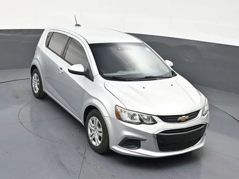 Used 2020 Chevrolet Sonic LT image 19