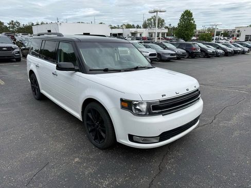 Used 2018 Ford Flex SEL w/ Equipment Group 202A AWD/4WD image 4
