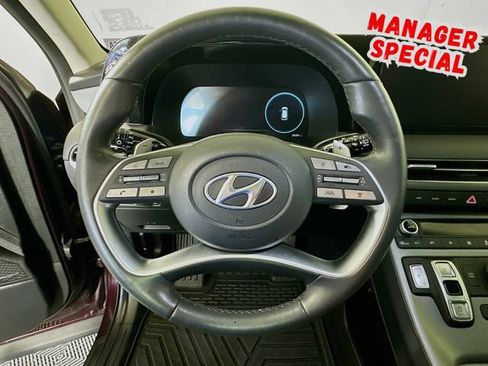Used 2024 Hyundai Palisade SEL w/ Premium Package FWD image 13
