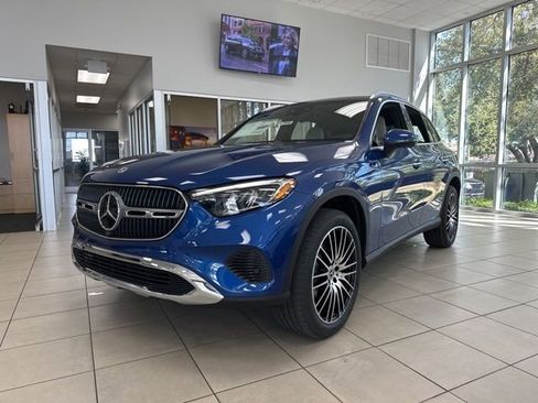 New 2026 Mercedes-Benz GLC 300 4MATIC image 2