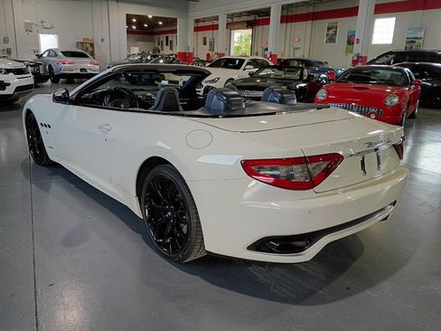 Used 2016 Maserati GranTurismo Sport RWD image 3