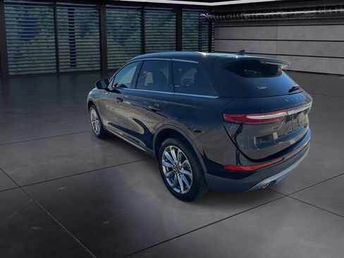 Used 2022 Lincoln Corsair Standard w/ Premium Package image 6