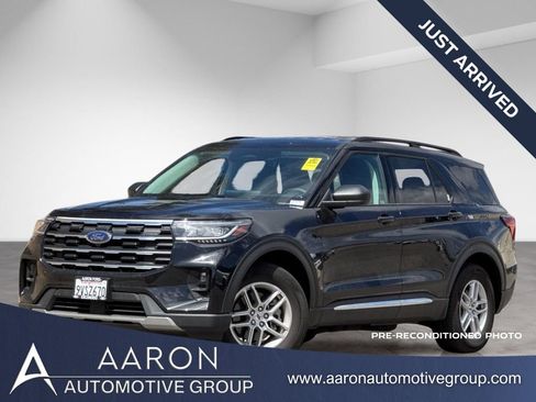 Used 2025 Ford Explorer Active w/ Active Comfort Package RWD image 1