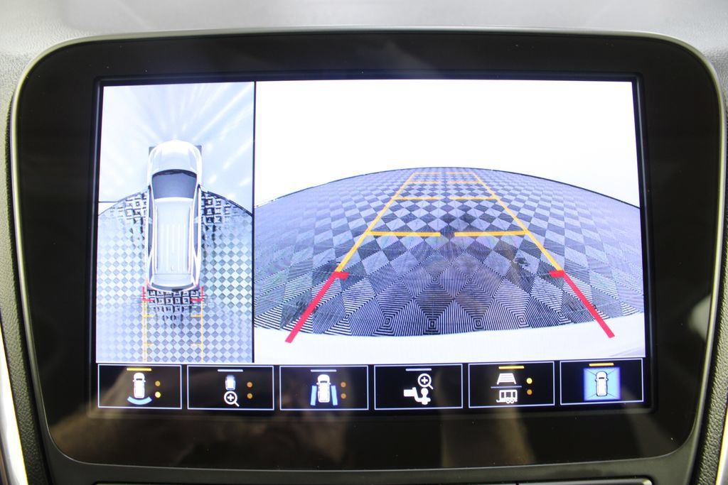 Used 2024 Chevrolet Equinox LT FWD image 3