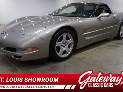 Used 1998 Chevrolet Corvette Coupe w/ Roof Pkg