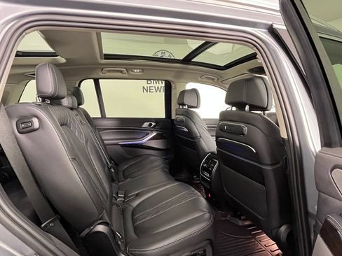 Used 2023 BMW X7 xDrive40i AWD/4WD image 25