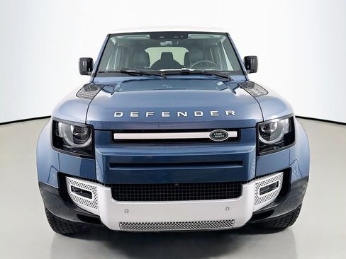 Used 2025 Land Rover Defender 110 S AWD/4WD image 6
