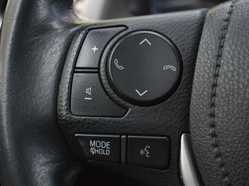 Used 2018 Toyota RAV4 XLE w/ Plus Extra Value Package AWD/4WD image 20