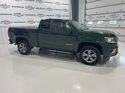 Used 2015 Chevrolet Colorado Z71 AWD/4WD image 10