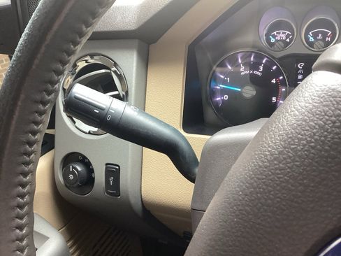 Used 2015 Ford F250 Lariat w/ Lariat Ultimate Package image 21