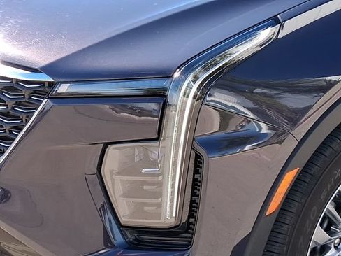 Used 2025 Cadillac XT4 Premium Luxury AWD/4WD image 7