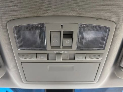 Used 2012 MAZDA CX-9 Grand Touring w/ Moonroof & Bose Audio Pkg image 21