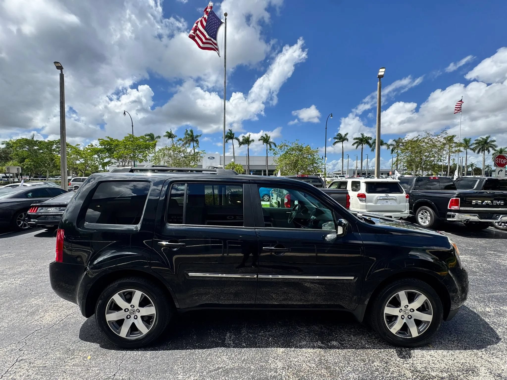 Used 2015 Honda Pilot Touring image 8