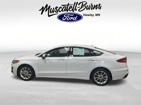 Used 2020 Ford Fusion SE image 4