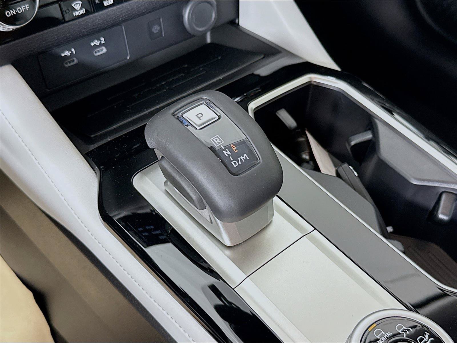 New 2026 Mitsubishi Outlander SE FWD image 11