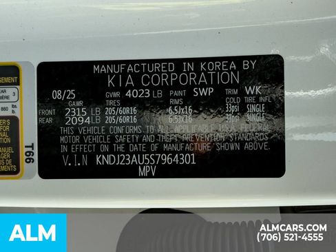 Used 2025 Kia Soul LX w/ LX Technology Package FWD image 17