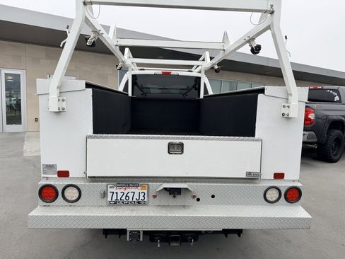 Used 2022 Ford F250 XL w/ STX Appearance Package image 4