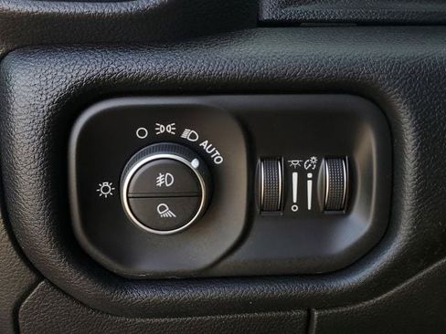 Certified 2022 RAM 1500 Laramie image 38