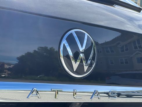 Used 2023 Volkswagen Atlas Cross Sport SEL AWD/4WD image 27