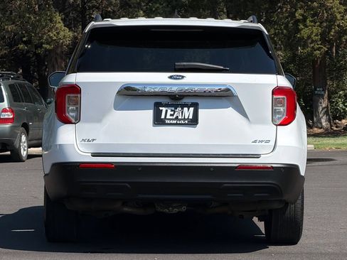 Used 2021 Ford Explorer XLT AWD/4WD image 5