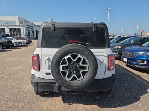 Used 2023 Ford Bronco Outer Banks AWD/4WD image 4