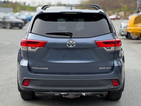 Used 2023 Toyota Highlander Platinum AWD/4WD image 4