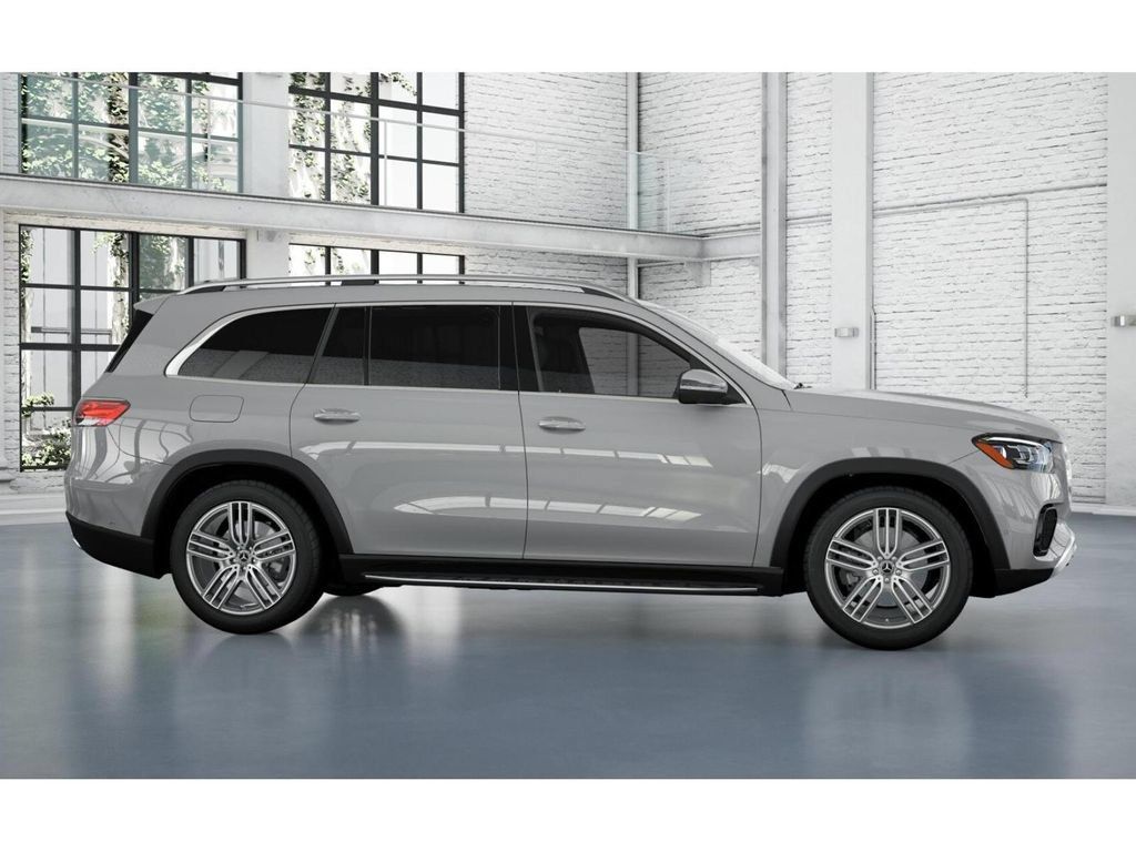 Certified 2026 Mercedes-Benz GLS 450 4MATIC image 15
