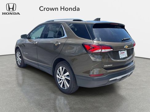Used 2024 Chevrolet Equinox Premier FWD image 3