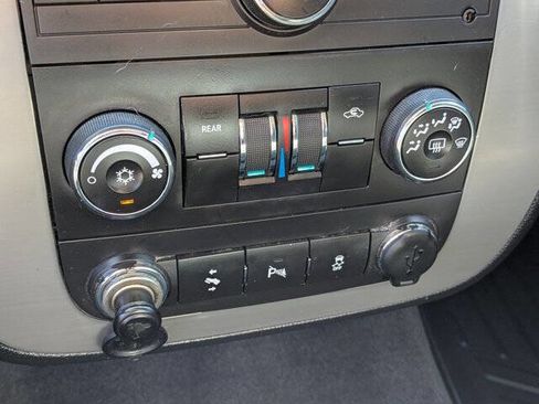 Used 2014 GMC Yukon SLE image 22