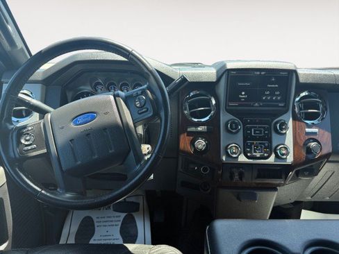 Used 2015 Ford F250 Lariat w/ Chrome Package AWD/4WD image 4