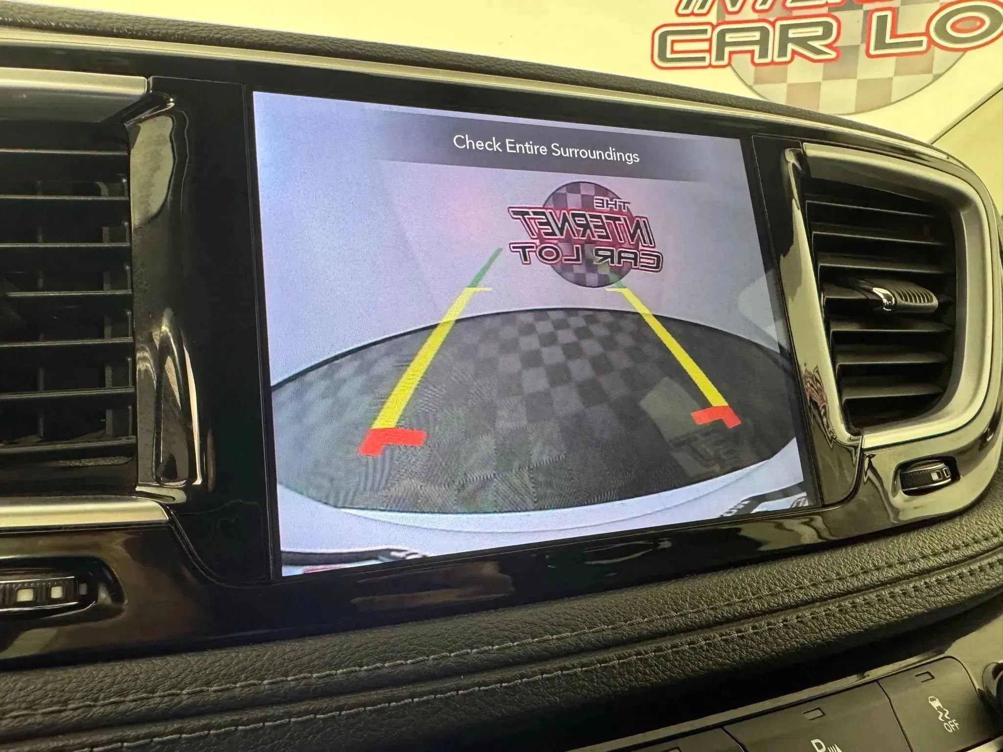 Used 2019 Chrysler Pacifica Limited FWD image 19