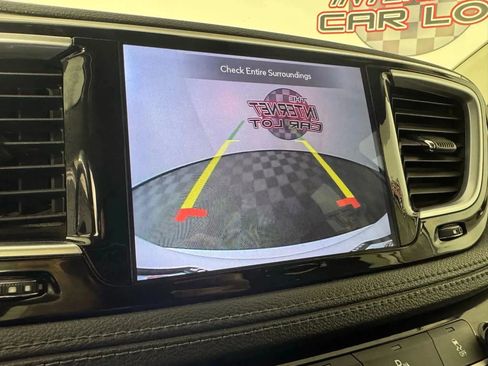 Used 2019 Chrysler Pacifica Limited FWD image 19
