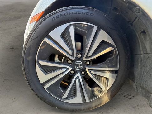 Used 2018 Honda Civic EX-T image 9