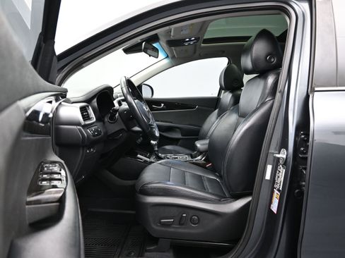 Used 2020 Kia Sorento EX FWD image 10