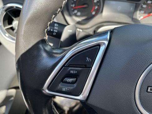 Used 2023 Chevrolet Camaro LT RWD image 18