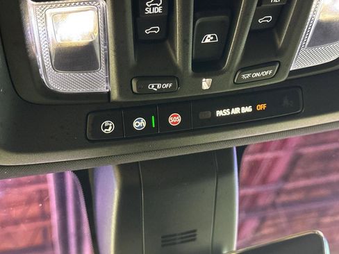 Certified 2020 Chevrolet Silverado 1500 High Country w/ Technology Package AWD/4WD image 14
