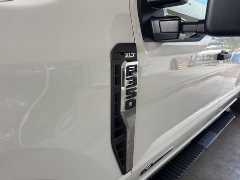 Used 2025 Ford F350 XLT AWD/4WD image 4