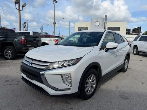 Used 2018 Mitsubishi Eclipse Cross ES FWD image 1