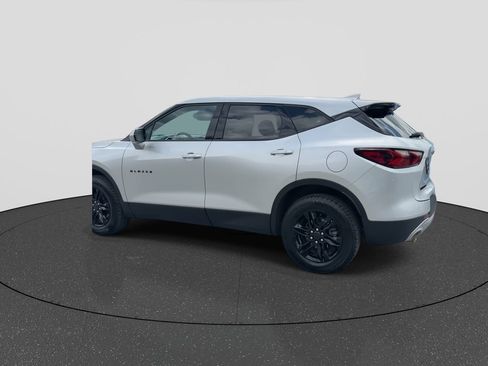 Used 2021 Chevrolet Blazer LT w/ LPO, Black Accent Package AWD/4WD image 6