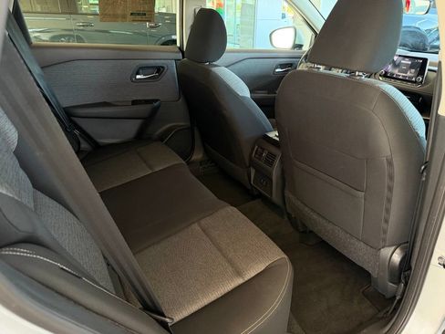 Used 2023 Nissan Rogue SV FWD image 19