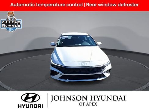 Certified 2025 Hyundai Elantra Blue image 3