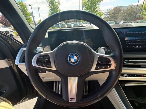 Used 2024 BMW X5 xDrive50e w/ Executive Package AWD/4WD image 15