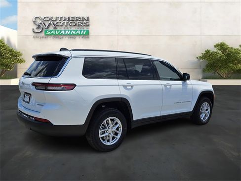 New 2025 Jeep Grand Cherokee L Laredo w/ Luxury Tech Group I image 5