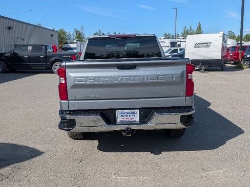 Used 2023 Chevrolet Silverado 1500 LT AWD/4WD image 3