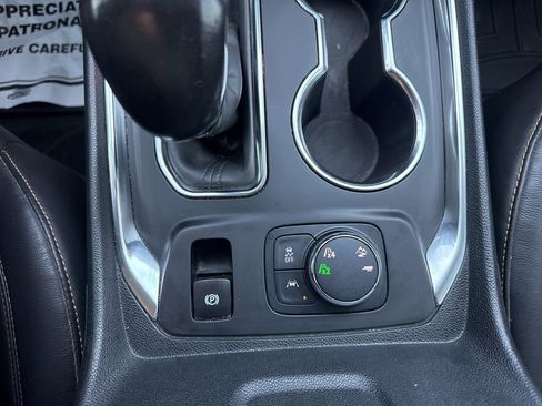 Used 2021 Chevrolet Traverse Premier w/ Redline Edition image 23