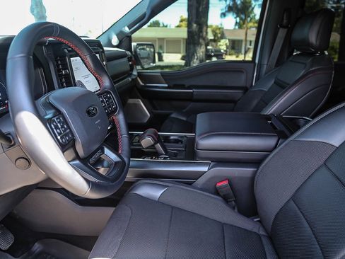 Used 2025 Ford F150 Raptor AWD/4WD image 17