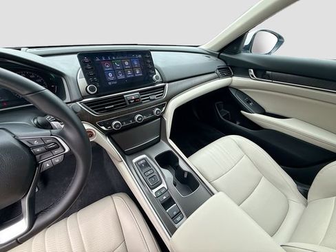 Used 2022 Honda Accord Touring image 27
